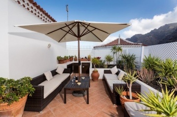 Luxury 4 bedroom villa, Los Gigantes, Tenerife